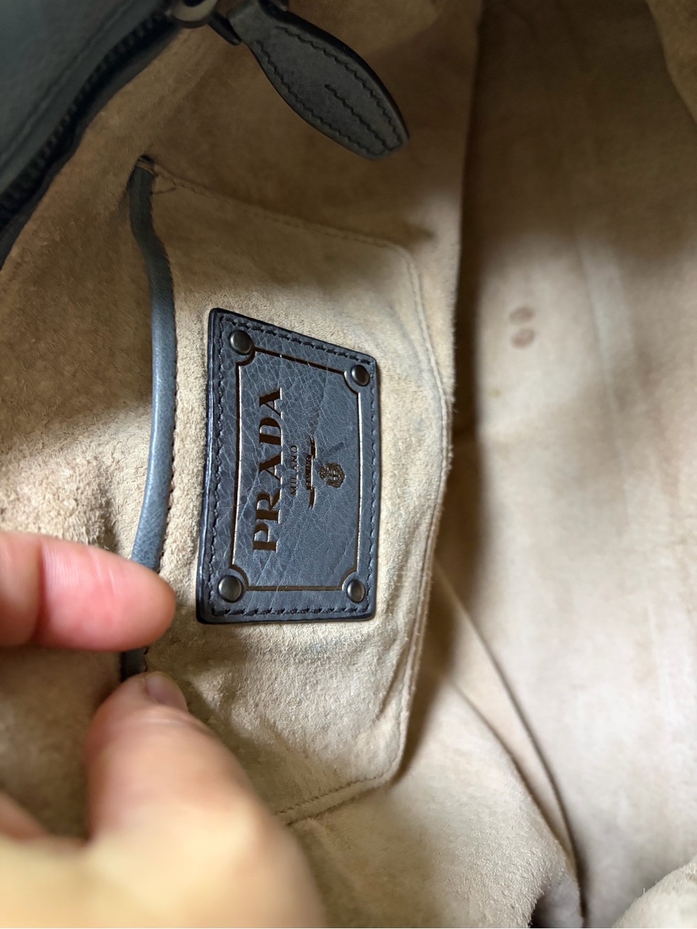 Authentic PRADA Vintage Gray Leather 2-Way Bag - Picture 4 of 13